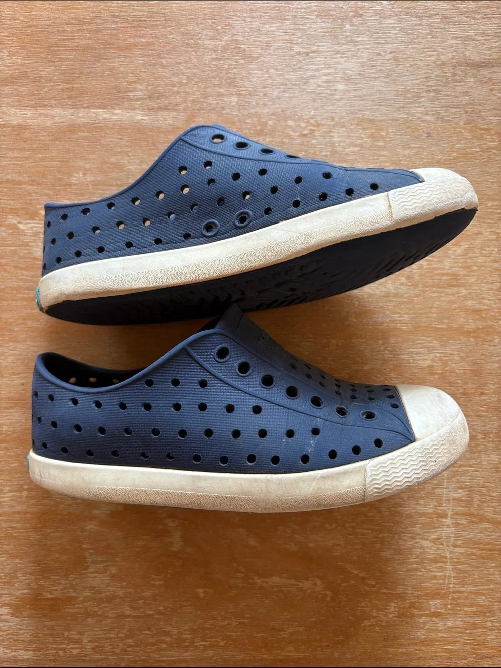 Native Kids Slip-On water shoes navy